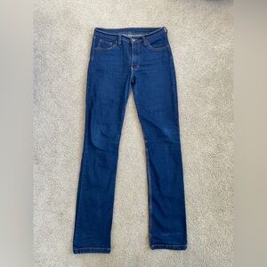 True blue jeans. Excellent condition.